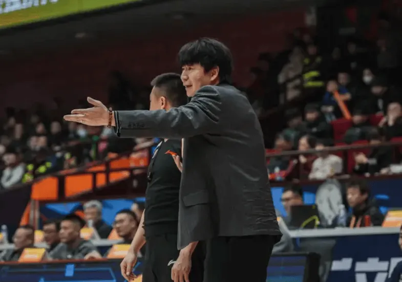 邱彪：这是一场团队的胜利，送给所有支持我们的球迷朋友